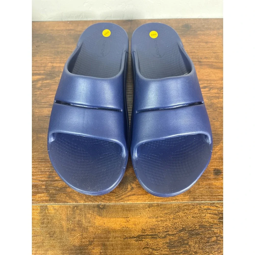 OOFOS OOahh Slide Sandals Navy Blue Mens 12 Womens 14 Recovery Footwear